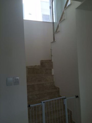 Imagem Casa com 5 Quartos à Venda, 220 m² em Estrada Do  Coco - Camaçari