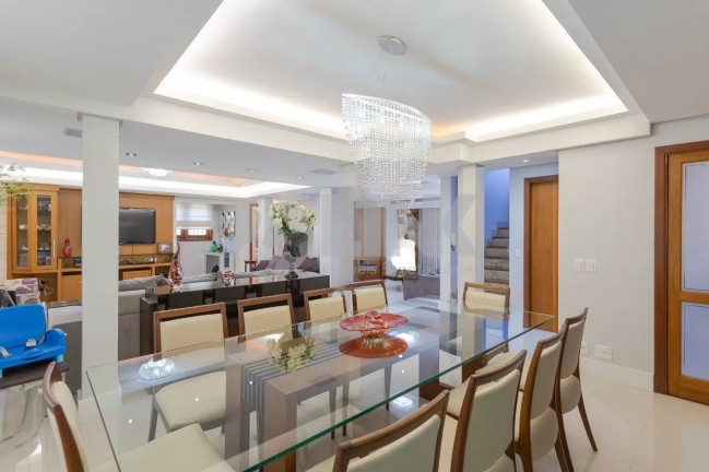 Imagem Casa com 4 Quartos à Venda, 449 m² em Jardim Itu - Porto Alegre Imagem Casa com 4 Quartos à Venda, 449 m² em Jardim Itu - Porto Alegre