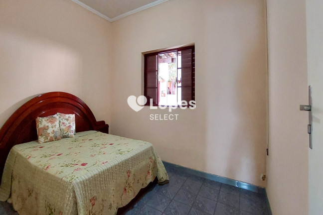 Imagem Casa com 3 Quartos à Venda, 250 m² em João Xxiii - Vinhedo Imagem Casa com 3 Quartos à Venda, 250 m² em João Xxiii - Vinhedo