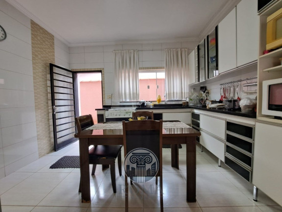 Imagem Casa com 3 Quartos à Venda, 200 m² em Residencial E Comercial Palmares - Ribeirão Preto Imagem Casa com 3 Quartos à Venda, 200 m² em Residencial E Comercial Palmares - Ribeirão Preto