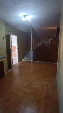 Imagem Casa com 5 Quartos à Venda, 218 m²