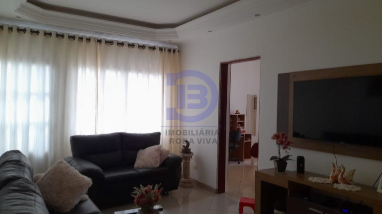 Imagem Sobrado com 3 Quartos à Venda, 261 m² em Vila Ré - São Paulo
