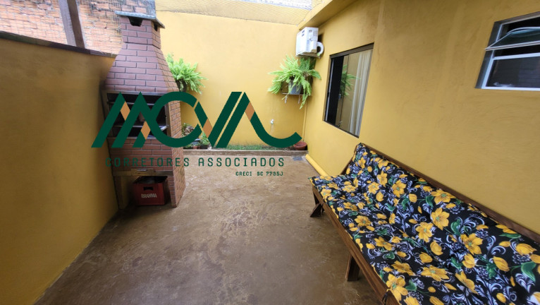 Imagem Casa com 3 Quartos à Venda, 77 m² em Cambijú - Itapoá