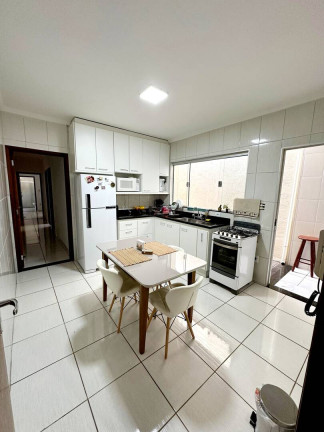 Imagem Casa com 2 Quartos à Venda, 130 m² em Recanto Das águas - São João Da Boa Vista Imagem Casa com 2 Quartos à Venda, 130 m² em Recanto Das águas - São João Da Boa Vista