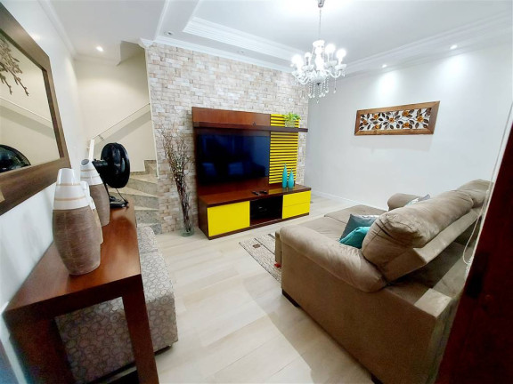 Sobrado com 2 Quartos à Venda, 90 m² em Guilhermina - Praia Grande