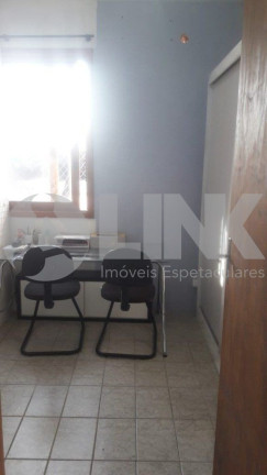 Imagem Imóvel com 4 Quartos à Venda, 212 m² em Jardim Itu - Porto Alegre