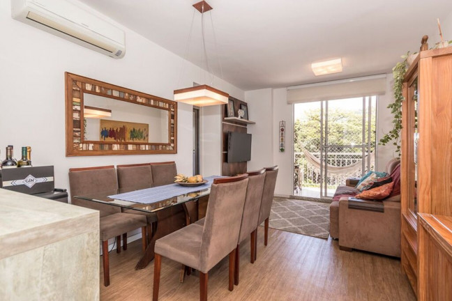 Imagem Imóvel com 3 Quartos à Venda, 76 m² em Jardim Carvalho - Porto Alegre Imagem Imóvel com 3 Quartos à Venda, 76 m² em Jardim Carvalho - Porto Alegre