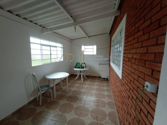 Chácara com 3 Quartos à Venda, 2.132 m² em Botucatu