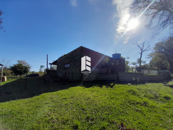 Imagem Imóvel com 2 Quartos à Venda, 30.000 m² em Boca Do Monte - Santa Maria