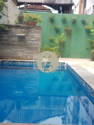 Imagem Casa com 3 Quartos à Venda, 224 m² em Gonzaga - Santos