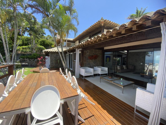 Imagem Casa com 9 Quartos à Venda, 499 m² em João Fernandes - Armação Dos Búzios Imagem Casa com 9 Quartos à Venda, 499 m² em João Fernandes - Armação Dos Búzios