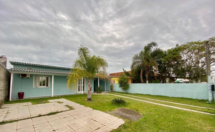 Imagem Casa com 3 Quartos à Venda, 220 m² em Zona Nova - Capão Da Canoa