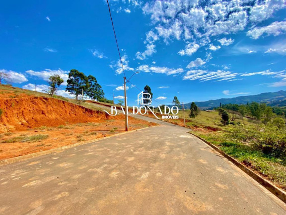 Imagem Terreno à Venda, 304 m² em Centro - Extrema Imagem Terreno à Venda, 304 m² em Centro - Extrema
