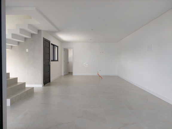 Imagem Casa com 3 Quartos à Venda, 148 m² em Saguaçu - Joinville Imagem Casa com 3 Quartos à Venda, 148 m² em Saguaçu - Joinville