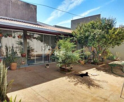 Casa com 3 Quartos à Venda, 175 m² em Parque Residencial Cândido Portinari - Ribeirão Preto