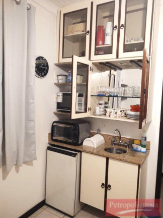Imagem Apartamento com 1 Quarto à Venda, 14 m² em Corrêas - Petrópolis Imagem Apartamento com 1 Quarto à Venda, 14 m² em Corrêas - Petrópolis