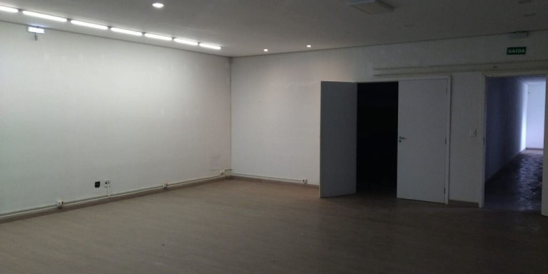 Imagem Edifício Residencial à Venda ou Locação, 870 m² em Várzea Da Barra Funda - São Paulo Imagem Edifício Residencial à Venda ou Locação, 870 m² em Várzea Da Barra Funda - São Paulo