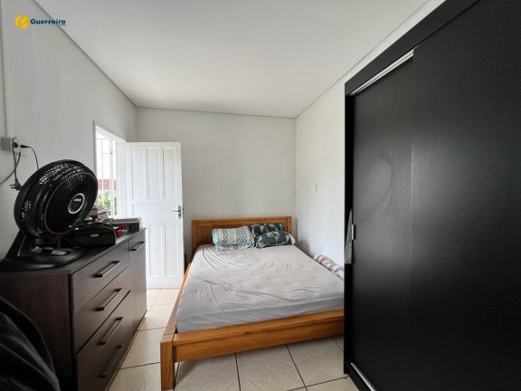 Imagem Casa com 3 Quartos à Venda, em Agronômica - Florianópolis Imagem Casa com 3 Quartos à Venda, em Agronômica - Florianópolis