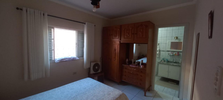 Imagem Casa com 4 Quartos à Venda, em Centro - Getulina Imagem Casa com 4 Quartos à Venda, em Centro - Getulina