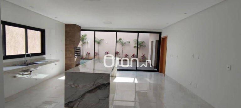 Imagem Casa com 4 Quartos à Venda, 220 m² em Residencial Goiânia Golfe Clube - Goiânia Imagem Casa com 4 Quartos à Venda, 220 m² em Residencial Goiânia Golfe Clube - Goiânia