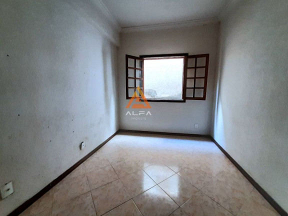 Imagem Casa com 4 Quartos à Venda, 169 m²