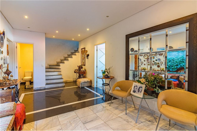 Imagem Casa com 4 Quartos à Venda, em Vila Pompéia - São Paulo Imagem Casa com 4 Quartos à Venda, em Vila Pompéia - São Paulo