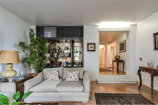 Imagem Apartamento com 3 Quartos à Venda, 220 m² em Bela Vista - São Paulo