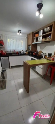 Imagem Casa com 3 Quartos à Venda, 240 m² em Vargem Grande - Florianópolis Imagem Casa com 3 Quartos à Venda, 240 m² em Vargem Grande - Florianópolis