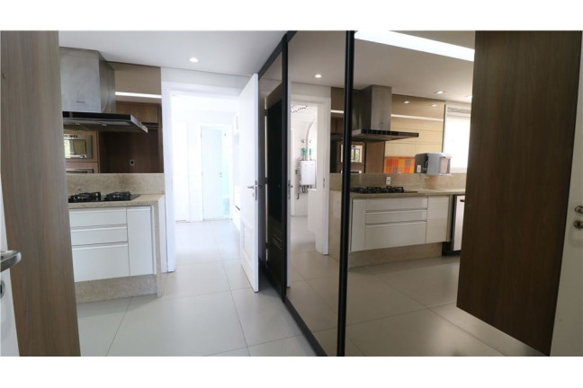 Imagem Apartamento com 4 Quartos à Venda, 223 m² em Vila Andrade - São Paulo Imagem Apartamento com 4 Quartos à Venda, 223 m² em Vila Andrade - São Paulo