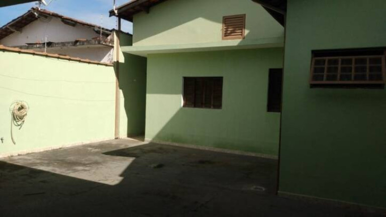 Imagem Casa com 4 Quartos à Venda, 240 m² em Jardim Ana Emilia - Taubaté