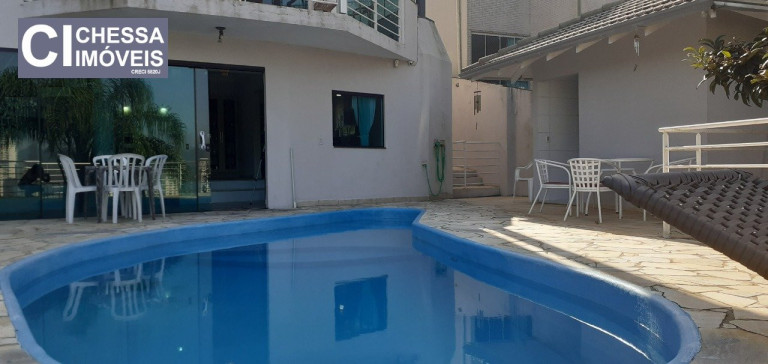Imagem Sobrado com 5 Quartos à Venda, 516 m² em Fazenda - Itajaí