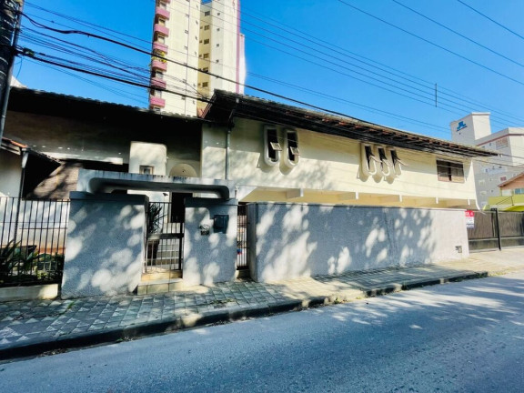 Imagem Casa com 4 Quartos à Venda, 460 m² em Ponta Aguda - Blumenau