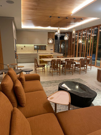 Imagem Casa com 3 Quartos à Venda, 400 m² em Pires Facanha - Eusébio Imagem Casa com 3 Quartos à Venda, 400 m² em Pires Facanha - Eusébio