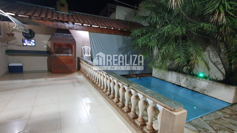 Casa com 3 Quartos à Venda, 200 m² em Conjunto Manoel Mendes - Uberaba