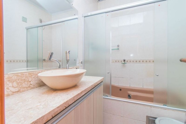 Imagem Apartamento com 4 Quartos à Venda, 243 m² em Santana - Porto Alegre