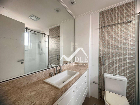 Imagem Apartamento com 3 Quartos à Venda, 191 m² em Embaré - Santos