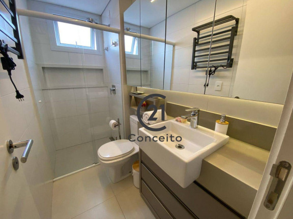 Imagem Apartamento com 2 Quartos à Venda, 73 m² em Centro - Florianópolis