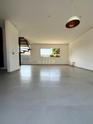 Imagem Casa com 3 Quartos à Venda, 128 m² em Vila Petrópolis - Atibaia Imagem Casa com 3 Quartos à Venda, 128 m² em Vila Petrópolis - Atibaia