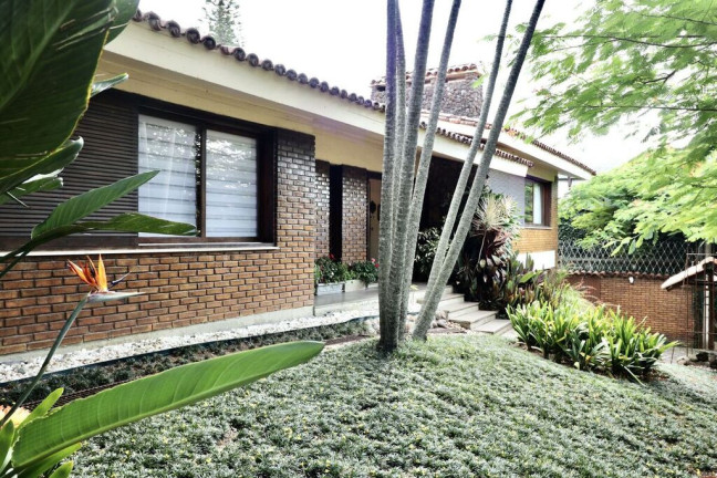 Imagem Casa com 3 Quartos à Venda, 459 m² em Cristal - Porto Alegre