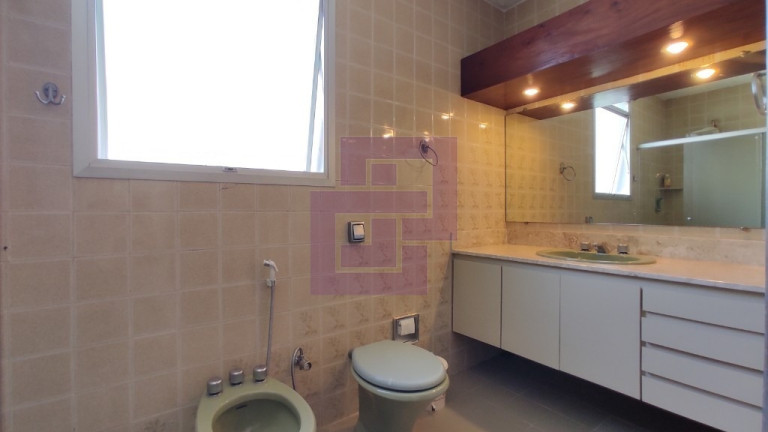 Imagem Sobrado com 3 Quartos à Venda, 375 m² em Enseada - Guarujá