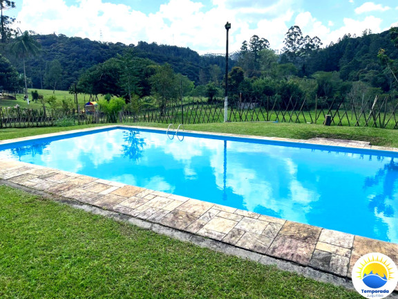 Imagem Imóvel com 6 Quartos para Alugar ou Temporada,  em Meia Légua - Juquitiba