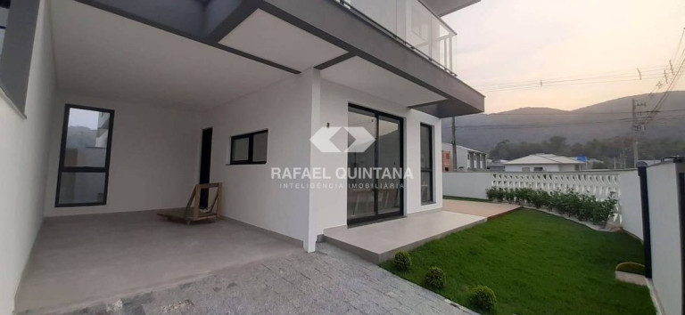 Imagem Casa com 3 Quartos à Venda, 138 m² em Forquilhas - São José