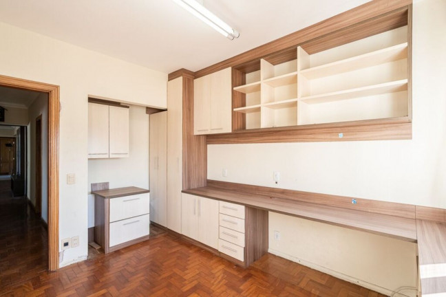 Imagem Imóvel com 3 Quartos à Venda, 169 m² em Independência - Porto Alegre