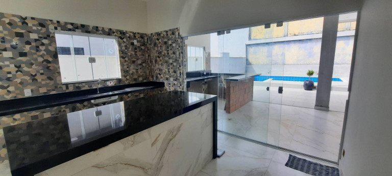 Imagem Casa com 3 Quartos à Venda, 190 m² em Mar Verde Ii - Caraguatatuba
