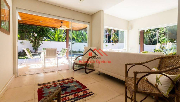 Imagem Casa com 5 Quartos à Venda, 440 m² em Massaguaçu - Caraguatatuba Imagem Casa com 5 Quartos à Venda, 440 m² em Massaguaçu - Caraguatatuba