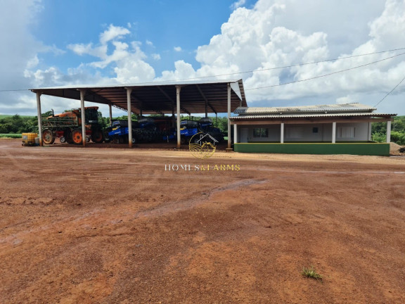 Imagem Imóvel com 3 Quartos à Venda, 1.349 m² em Centro - Primavera Do Leste Imagem Imóvel com 3 Quartos à Venda, 1.349 m² em Centro - Primavera Do Leste