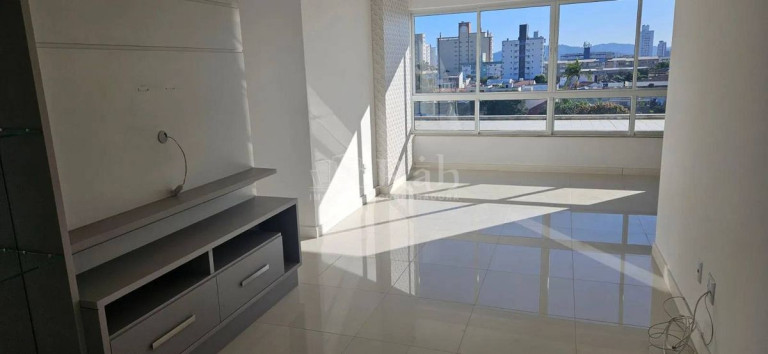 Imagem Apartamento com 2 Quartos à Venda, 72 m² em Centro - Itajaí Imagem Apartamento com 2 Quartos à Venda, 72 m² em Centro - Itajaí