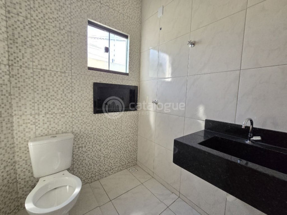 Imagem Casa com 2 Quartos à Venda, 150 m² em Nova Esperança - Parnamirim