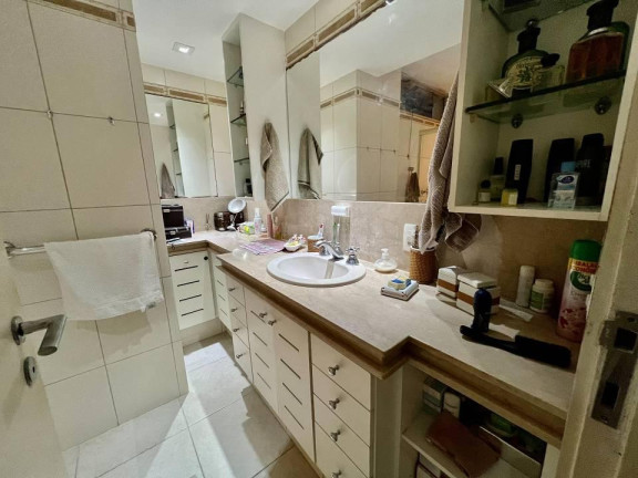 Imagem Apartamento com 4 Quartos à Venda, 240 m² em Leblon - Rio De Janeiro Imagem Apartamento com 4 Quartos à Venda, 240 m² em Leblon - Rio De Janeiro