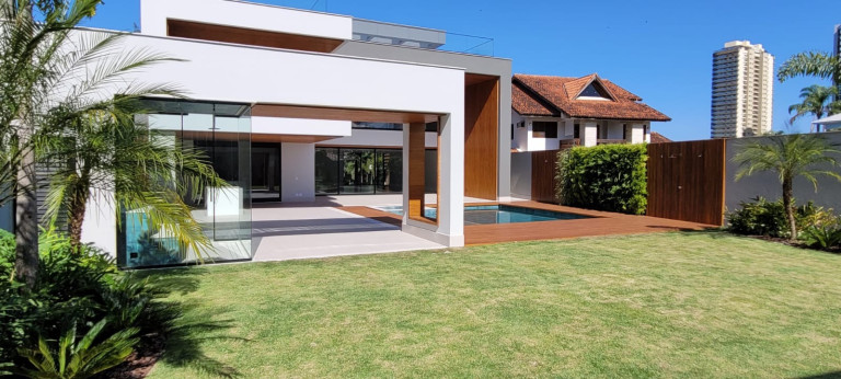 Imagem Casa com 5 Quartos à Venda, 1.412 m² em Barra Da Tijuca - Rio De Janeiro Imagem Casa com 5 Quartos à Venda, 1.412 m² em Barra Da Tijuca - Rio De Janeiro